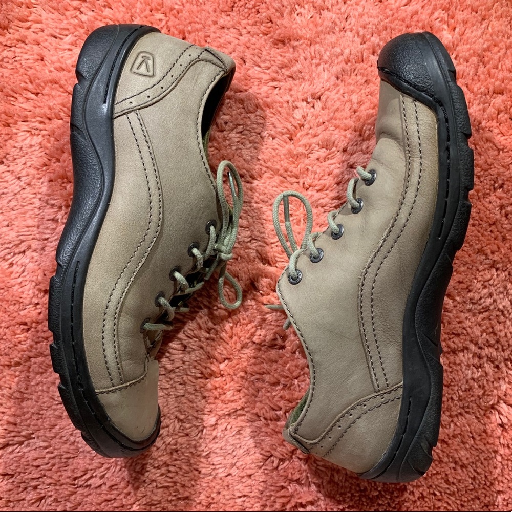 Keen Hiking/Walking shoes US Size 7.5